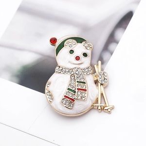 CHRISTMAS SNOWMAN BROOCH /PIN NEW!